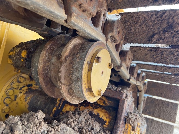 2016-deere-700k-lgp-image-9