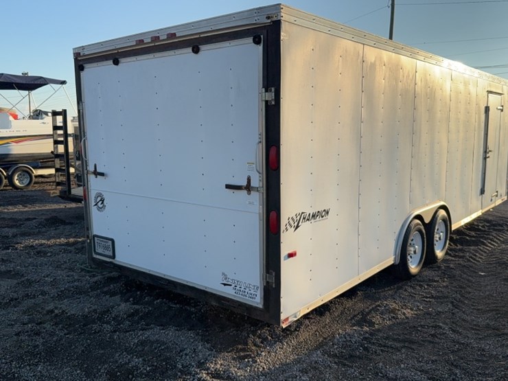 #3066-•-homesteader-8'-x-24'-bumper-pull-enclosed-trailer-image-6