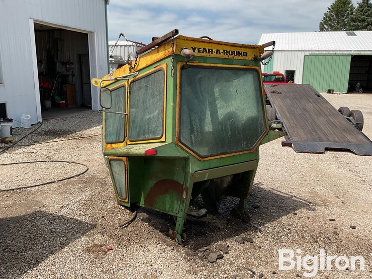 john-deere-year-round-cab-image-7