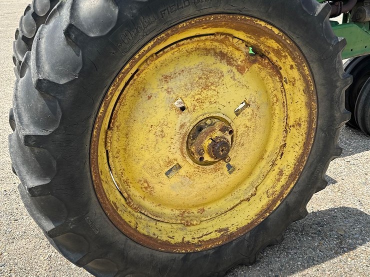 john-deere-a-image-7