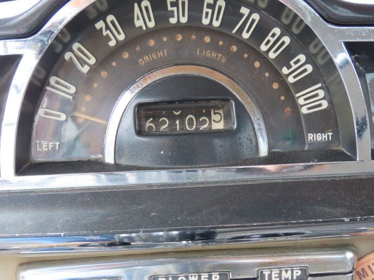 1951-pontiac-8-4dr-sedan-image-16