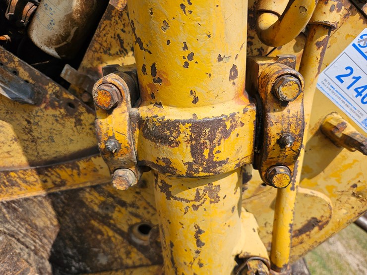 caterpillar-d4d-image-92