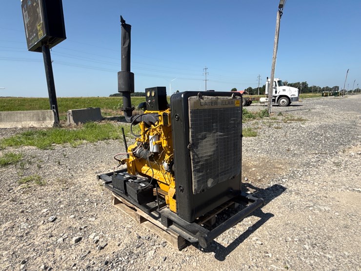 #38-•-inop-caterpillar-4-cyl-power-unit-2b10852-inv#:-30177-image-1