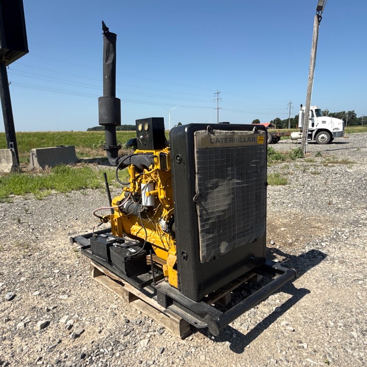 #38 • INOP Caterpillar 4 cyl Power Unit 2B10852 Inv#: 30177