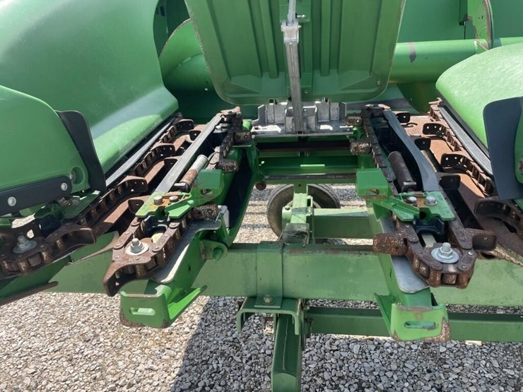 2017-john-deere-608fc-image-10