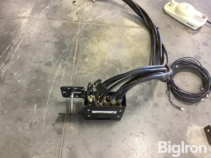 ag-leader-geosteer-receiver-&-ecu-image-17