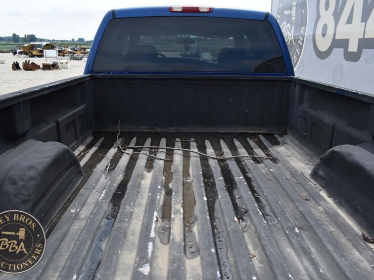 2003-chevrolet-silverado-2500-image-21