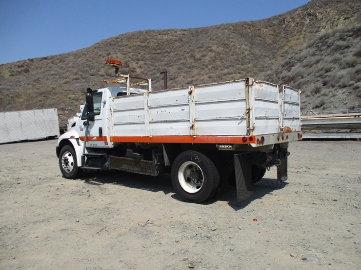 2006-international-durastar-4300-image-4