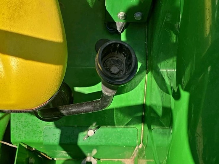 2015-john-deere-5065e-image-75