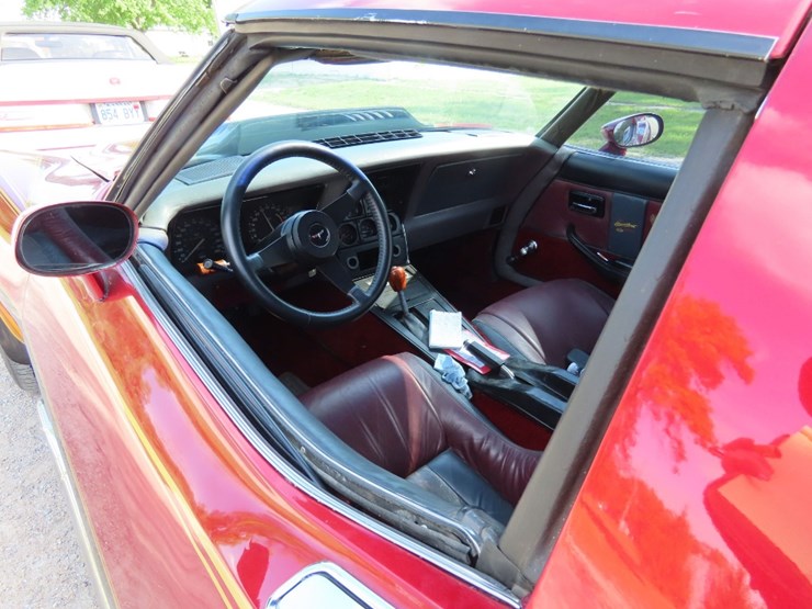1979-chevrolet-corvette-image-19