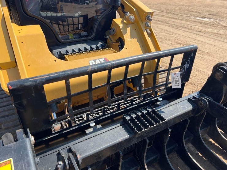 caterpillar-48"-quick-attach-forks-image-3