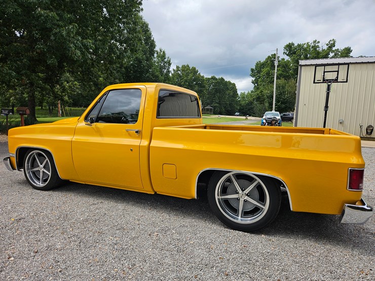 1984-chevrolet-c10-image-12