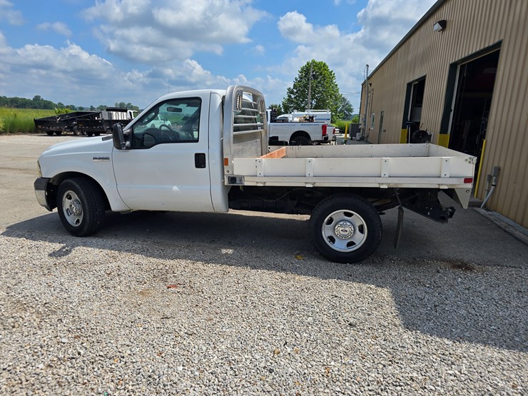 2005-ford-f350-image-10