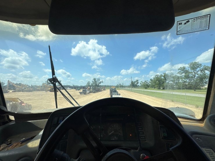 2003-deere-350d-image-35