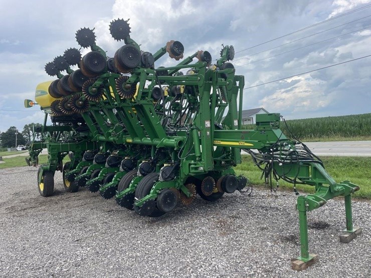 2012-john-deere-1790-image-4