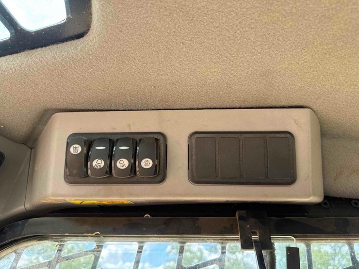 2019-caterpillar-289d-image-30
