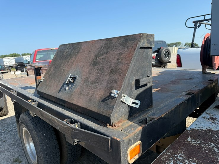 2001-ford-f350-image-38