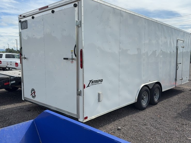 #3000-•-2024-homesteader-24'-bumper-pull-enclosed-trailer-image-7