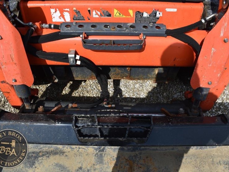 2020-kubota-ssv65-image-33