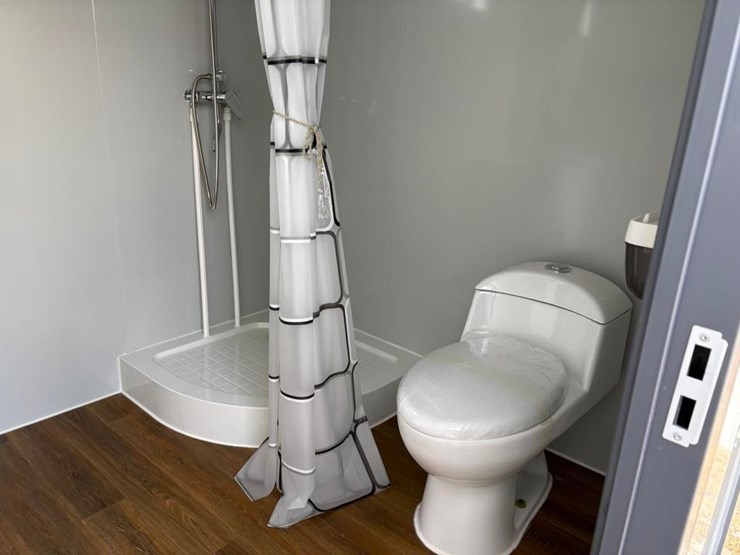bathroom-shower-building-image-5