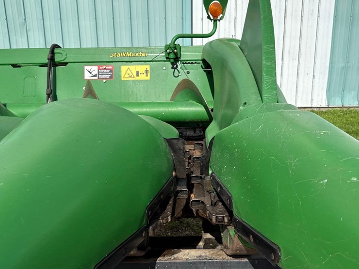 2012-john-deere-608c-image-7
