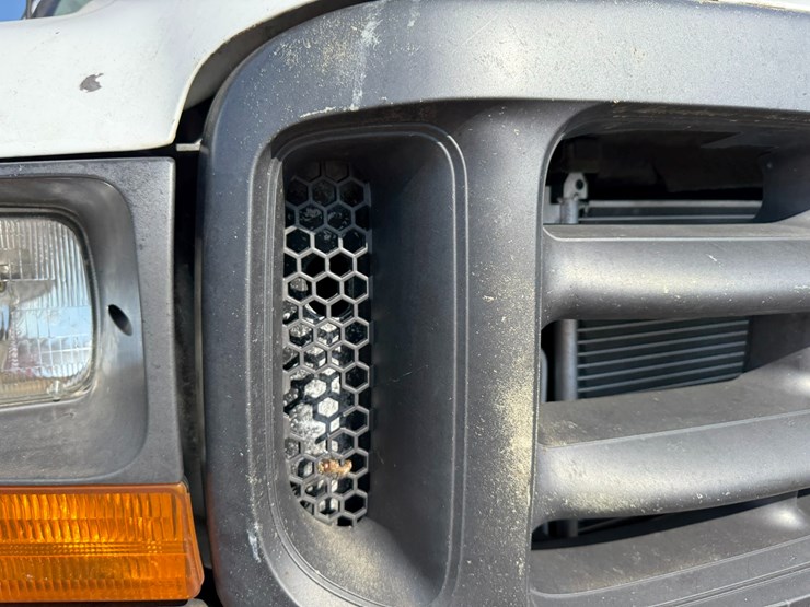 2001-ford-f350-image-34