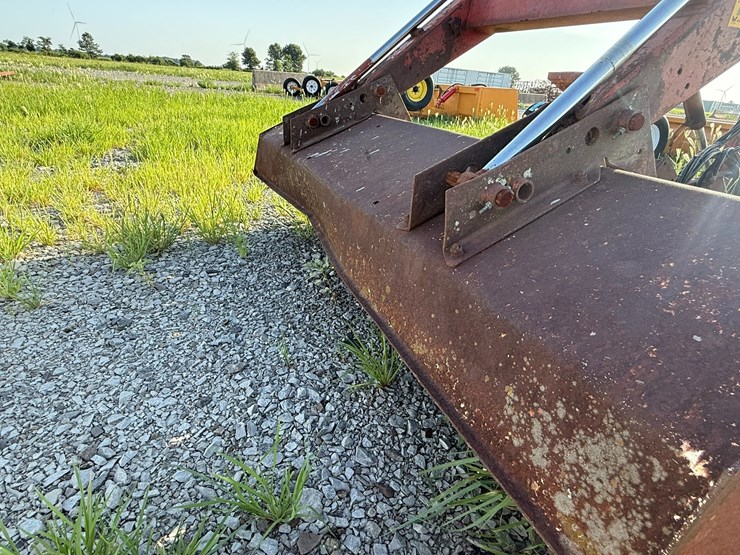 international-2350-image-16