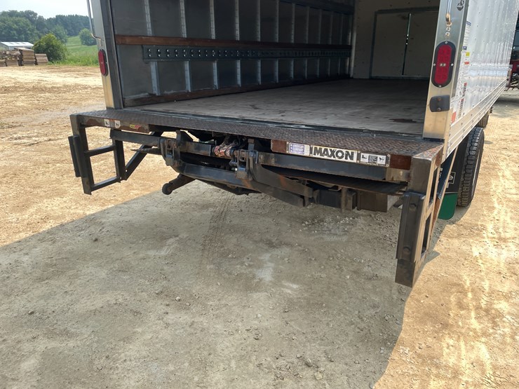 2018-ford-e450-image-12