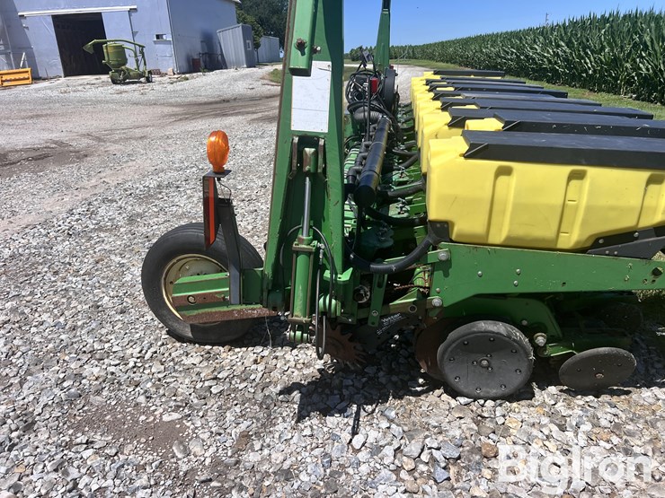 john-deere-1730-image-9
