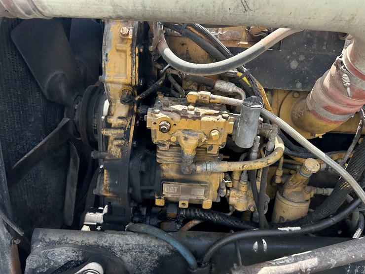 1998-peterbilt-379-image-58