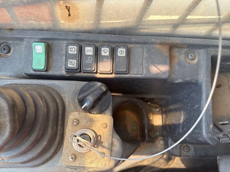takeuchi-tl8r2-image-28