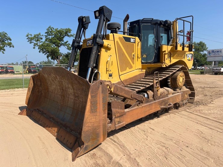 2018-caterpillar-d8t-image-7