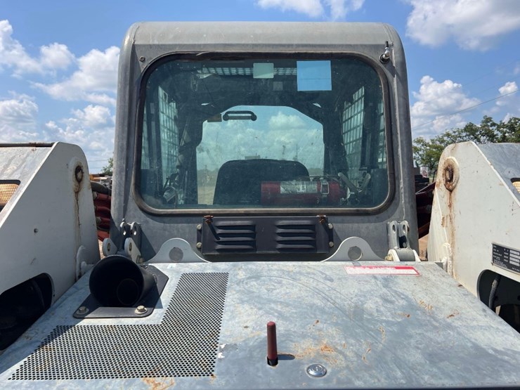 2019-takeuchi-tl8-image-22