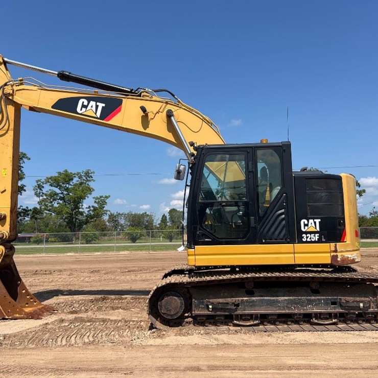 CATERPILLAR 325FL