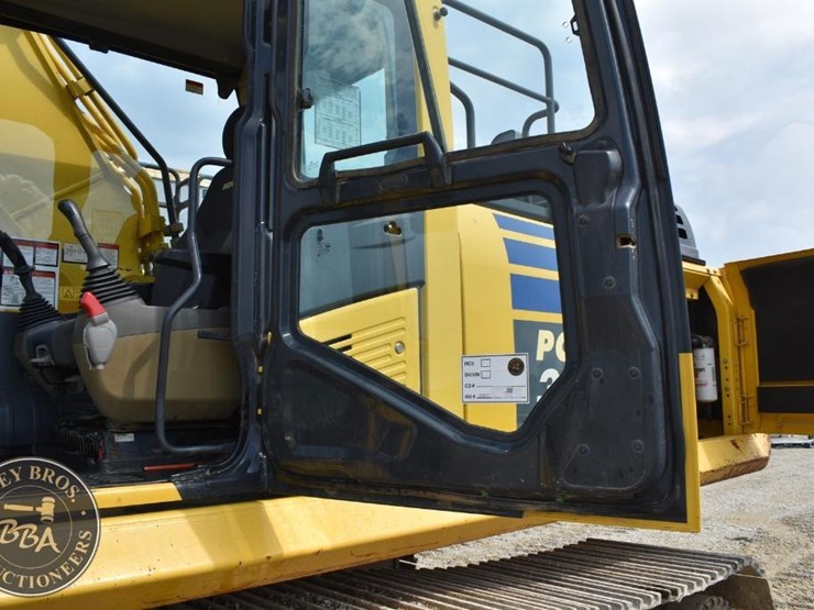 2015-komatsu-pc360-lc-11-image-71