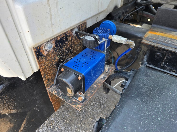 2007-international-durastar-4300-image-129