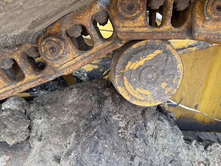 2007-caterpillar-d6n-lgp-image-11