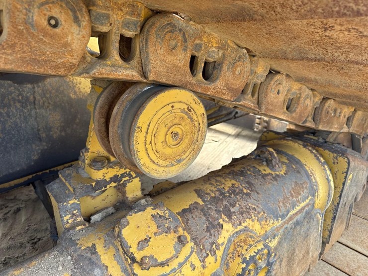 2018-caterpillar-d6t-lgp-image-16