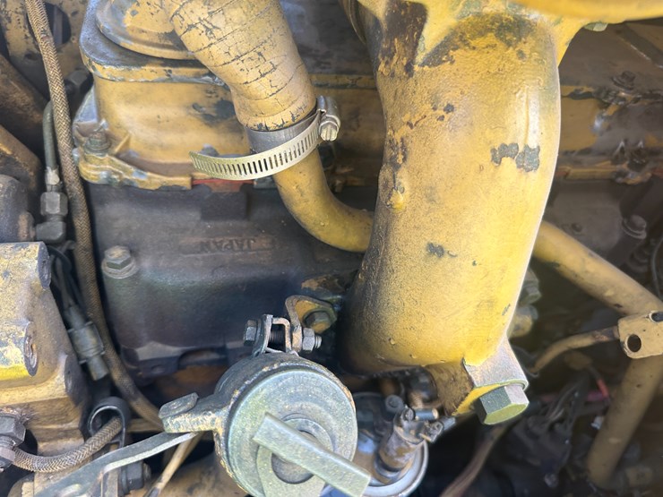 caterpillar-d4h-image-50