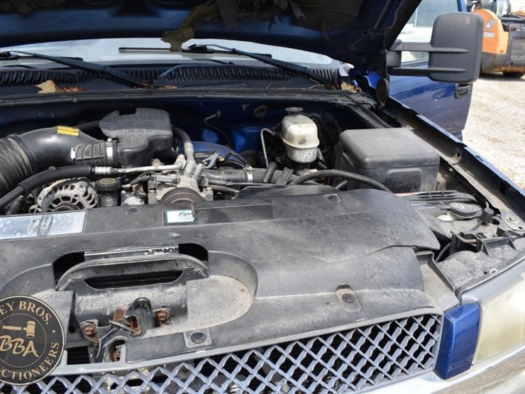 2003-chevrolet-silverado-2500-image-43