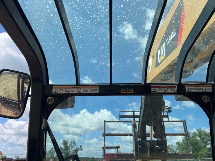 2013-caterpillar-tl943c-image-35
