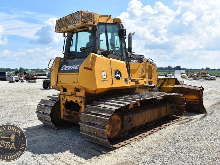 2019-deere-750k-lgp-image-18
