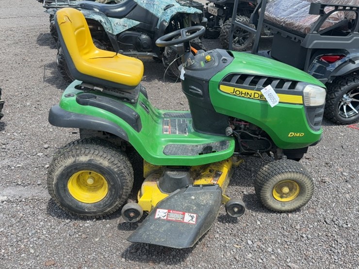 john-deere-d140-image-8