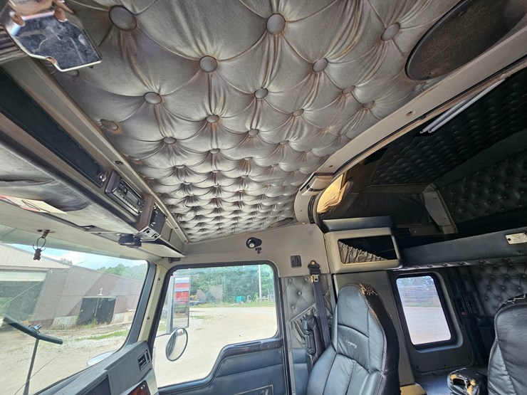 2000-kenworth-w900-image-61