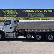2012 FREIGHTLINER M2