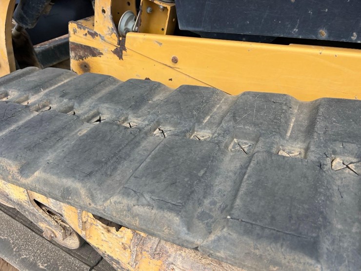 2015-caterpillar-289d-image-25
