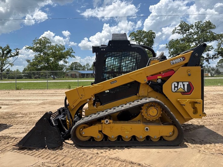 2023-caterpillar-299d3-image-1