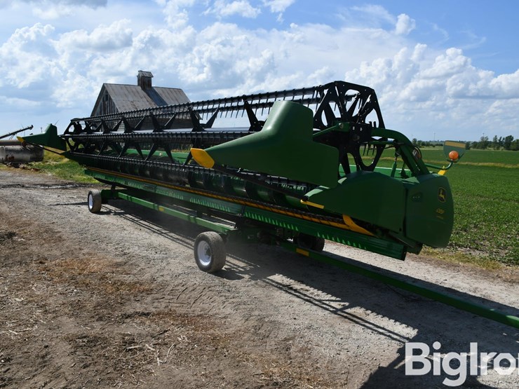 2004-john-deere-635f-image-1