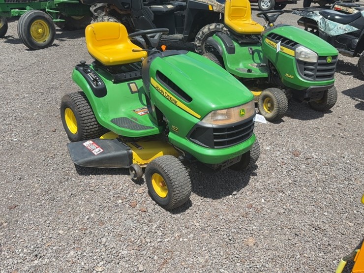 john-deere-102-image-3
