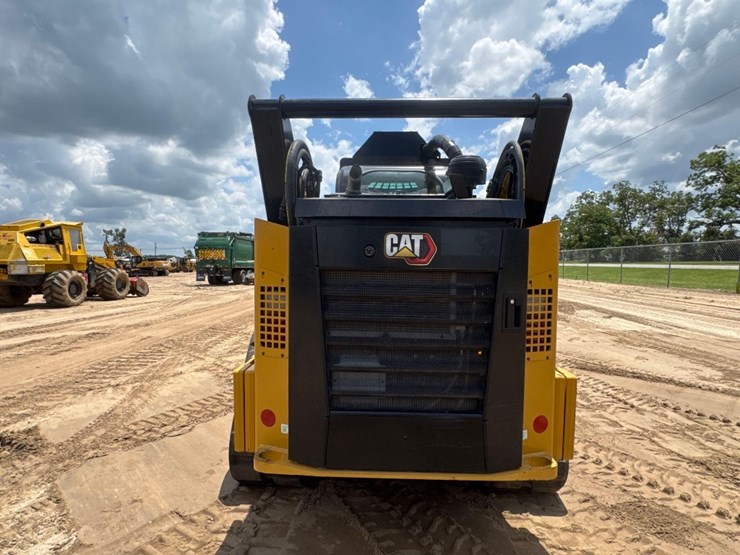 2023-caterpillar-299d3-image-7